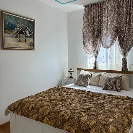 Ruzica Appartamento Petrovaradin